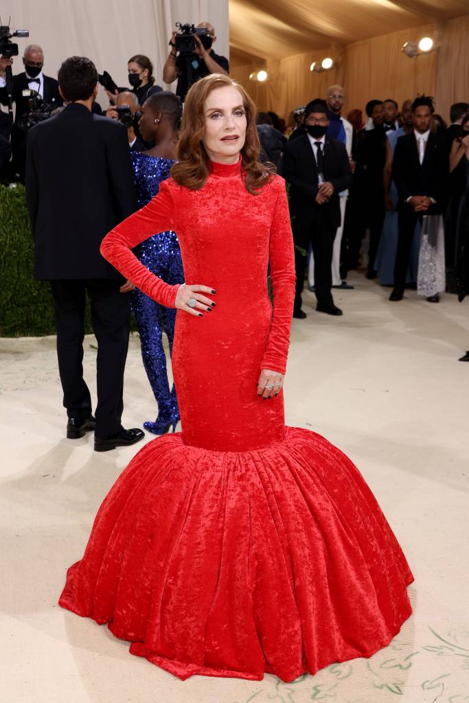 Look de veludo vermelho Met Gala 2021