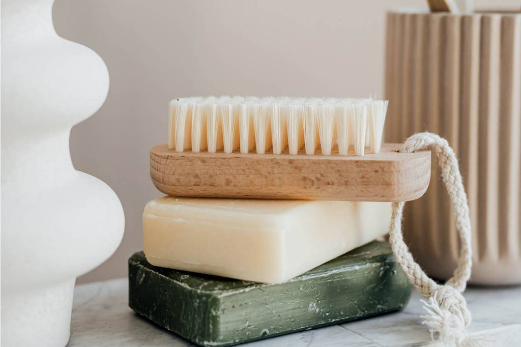 Tendência sustentável de beleza: produtos em barra para os cabelos