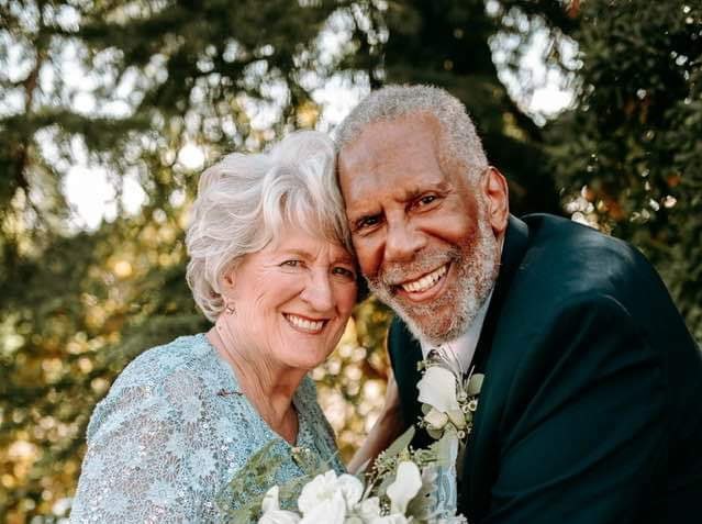 App de paquera depois dos 70 anos: a história de amor de Jim e Audrey