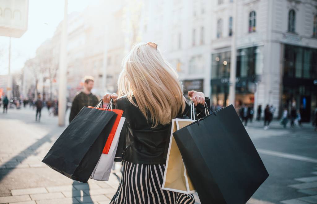 Conheça as vantagens de comprar produtos de beleza importados no Brasil