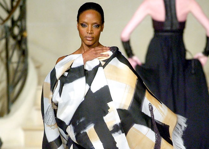 Arte na moda: aprenda a incorporar looks abstratos ao seu estilo