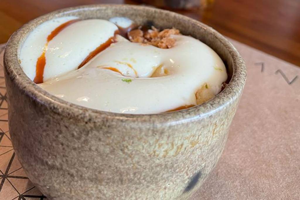 Espuma de pudim, receita da chef Giovanna Grossi Espuma de pudim, receita da chef Giovanna Grossi