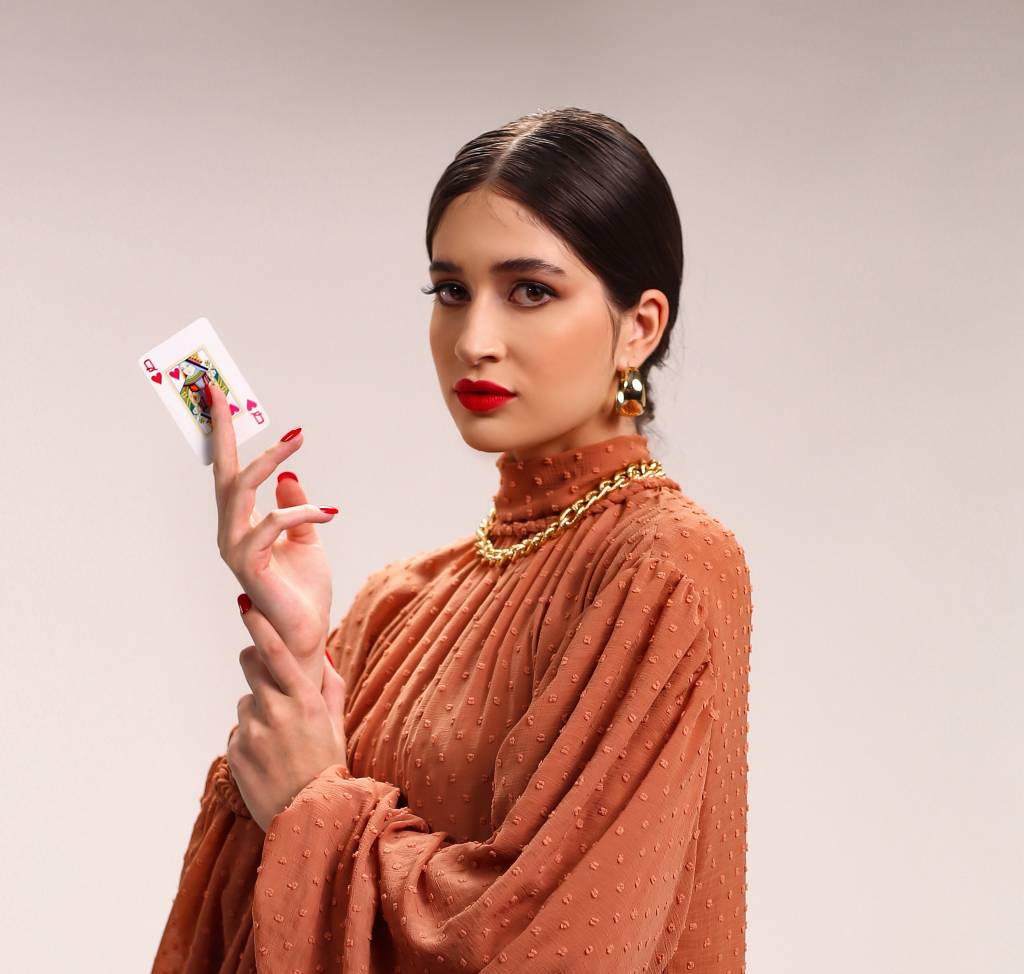 Poesia e moda se encontram no desfile de Renata Buzzo no SPFW
