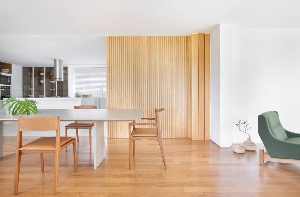 Residência em Itaipava com 480m2 renovada pelo escritório DIEGO RAPOSO ARQUITETURA _ foto 18 Casa com decoração elegante e neutra