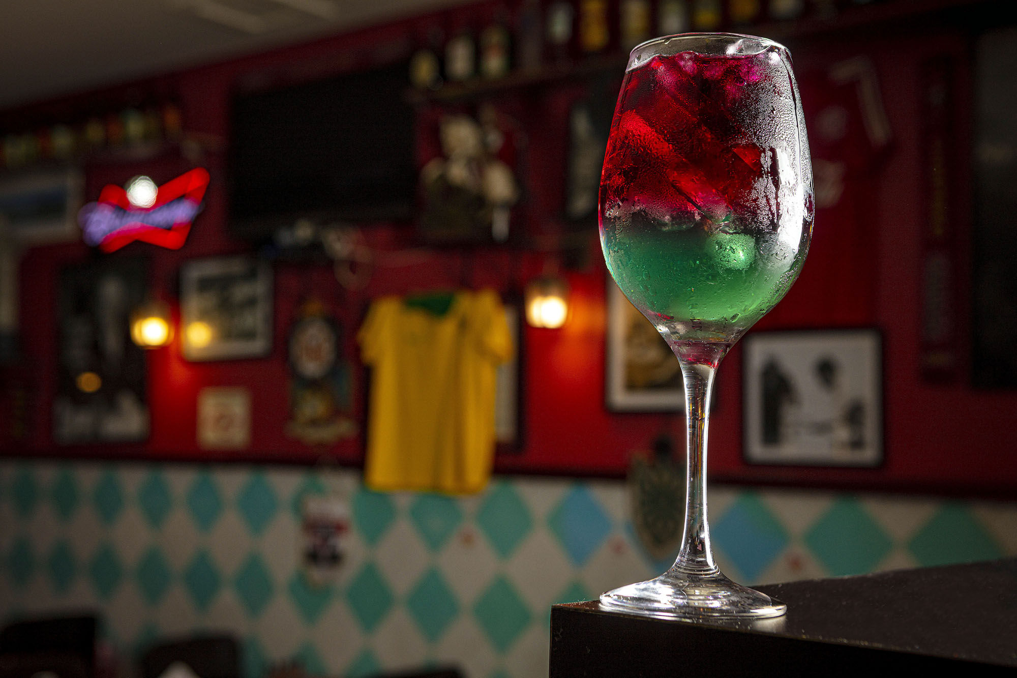 Inspirado na It&aacute;lia, o drink leva menta e ma&ccedil;&atilde; verde