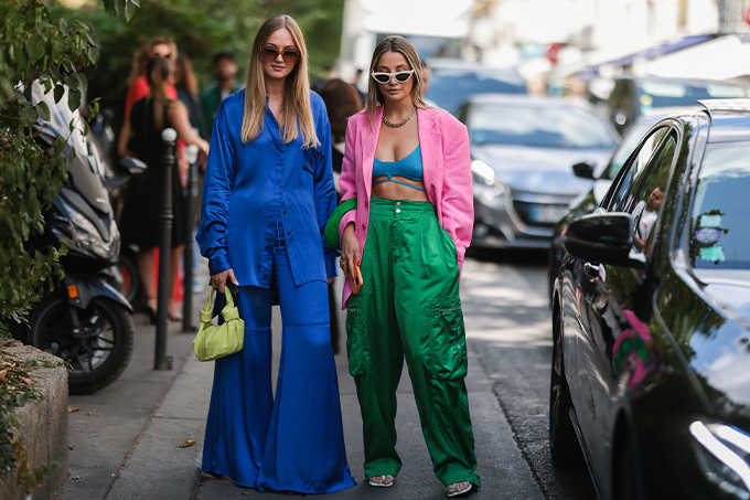 Looks para sair combinando com a sua amiga