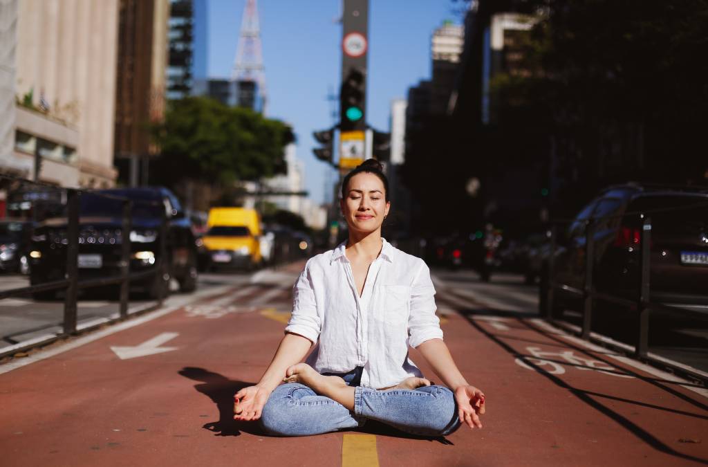 Pri Leite, professora de yoga