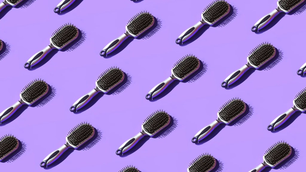 Como limpar a escova de cabelo para não prejudicar sua saúde