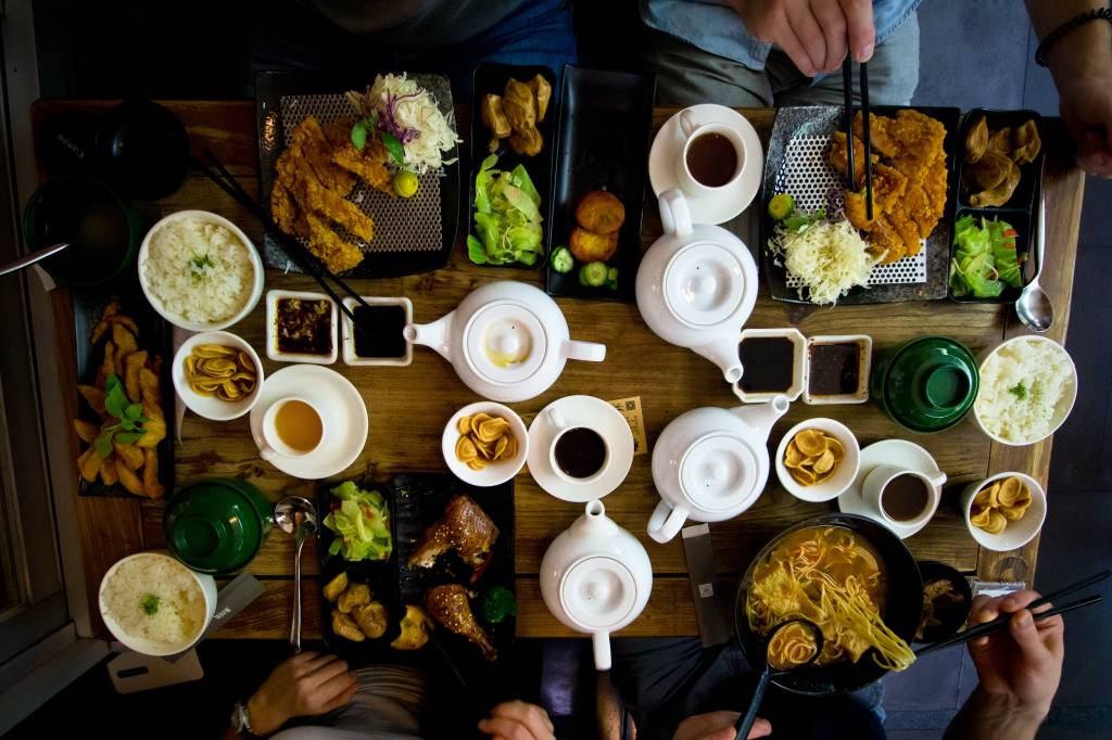 etiqueta-a-mesa-japao etiqueta à mesa ao viajar