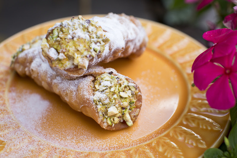 Cannoli – Feliciana Pães e Outras Histórias As opções de cannoli do Feliciana Pães e Outras Histórias