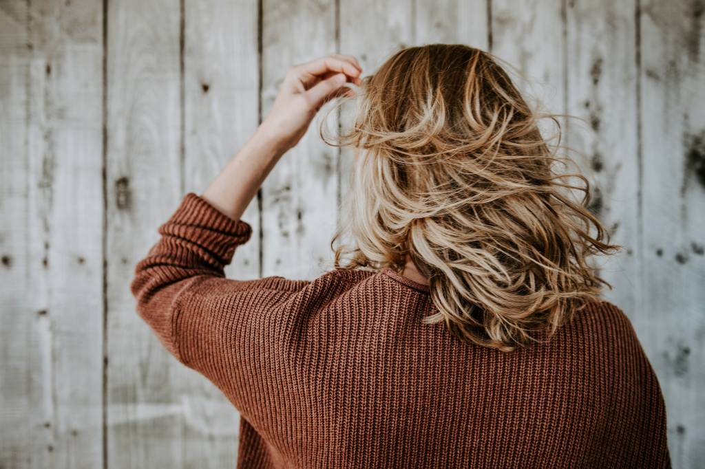 Tem mechas no cabelo? Confira 10 dicas para mantê-las saudáveis