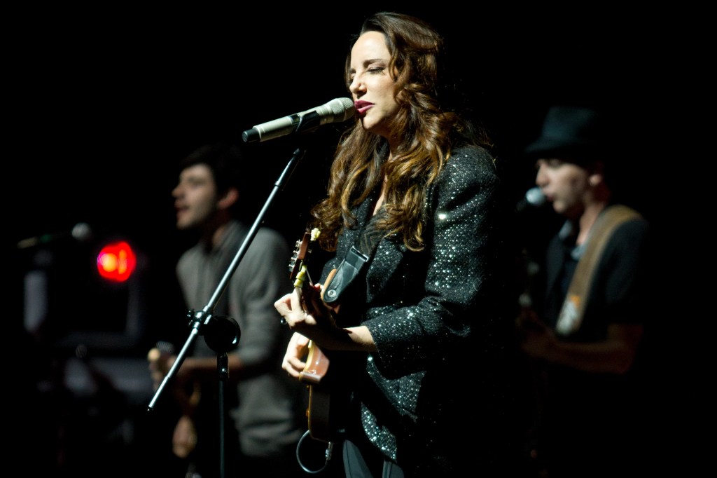 Ana Carolina revela detalhes de sua apresentação no João Rock e mais