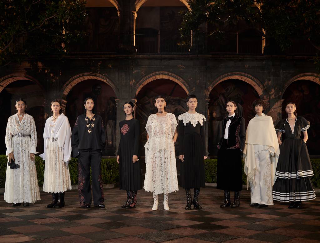Além de Frida Kahlo: Cruise 2024 da Dior resgata raízes mexicanas