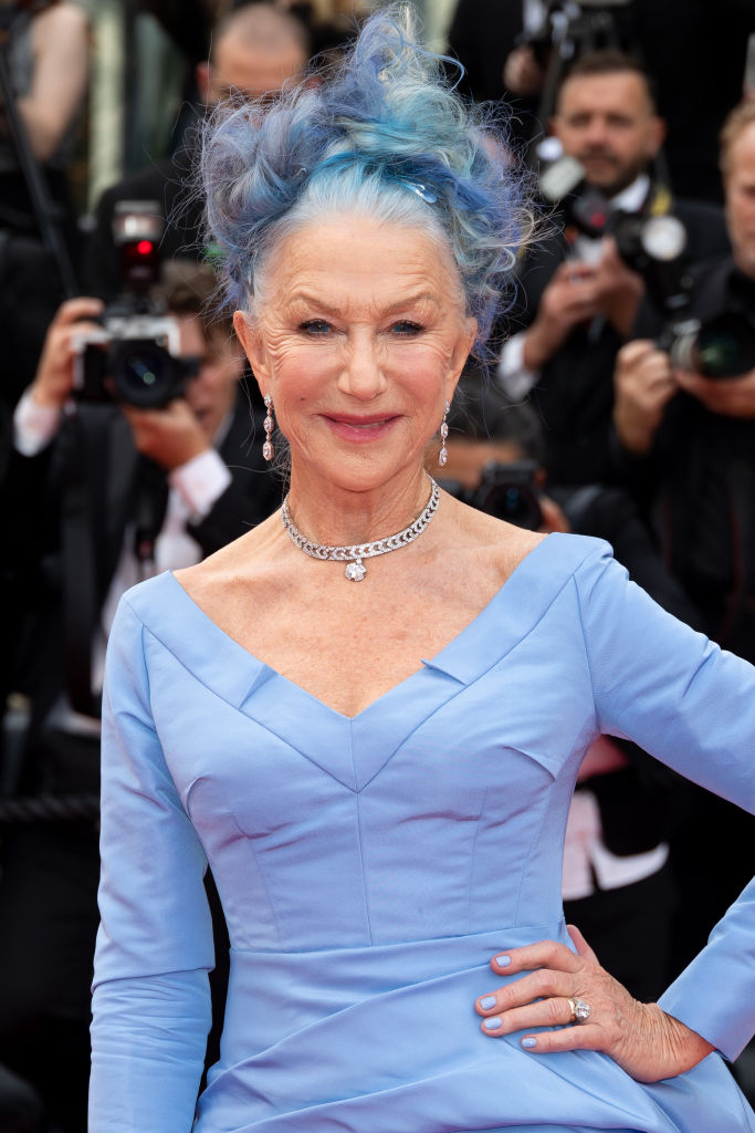 “Jeanne du Barry” Screening & Opening Ceremony Red Carpet – The 76th Annual Cannes Film Festival Helen Mirren em Cannes 2023.