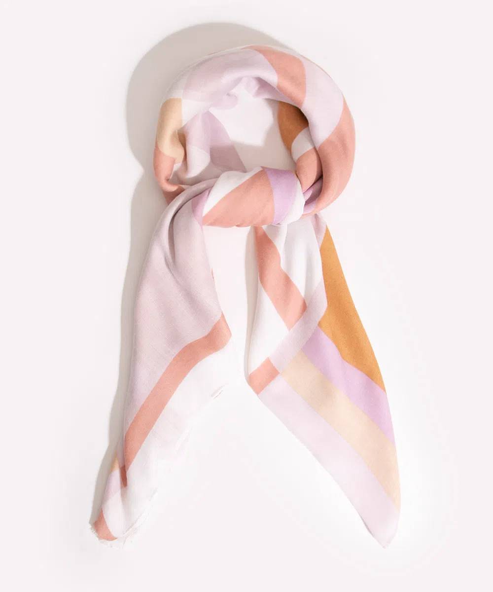 Len&ccedil;o rosa e branco