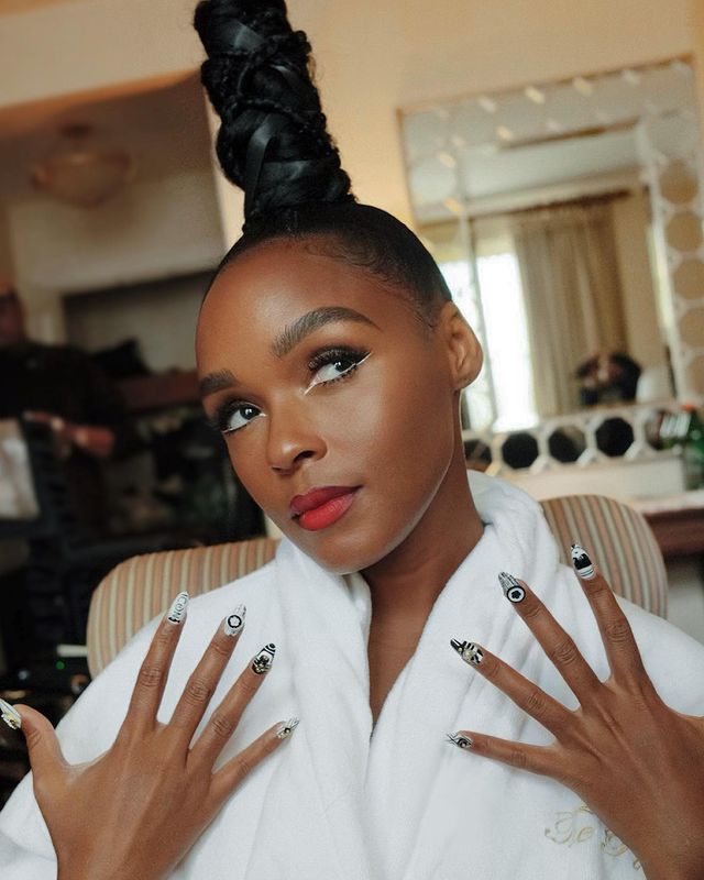 Inspira&ccedil;&otilde;es de maquiagem et&eacute;rea para noivas.