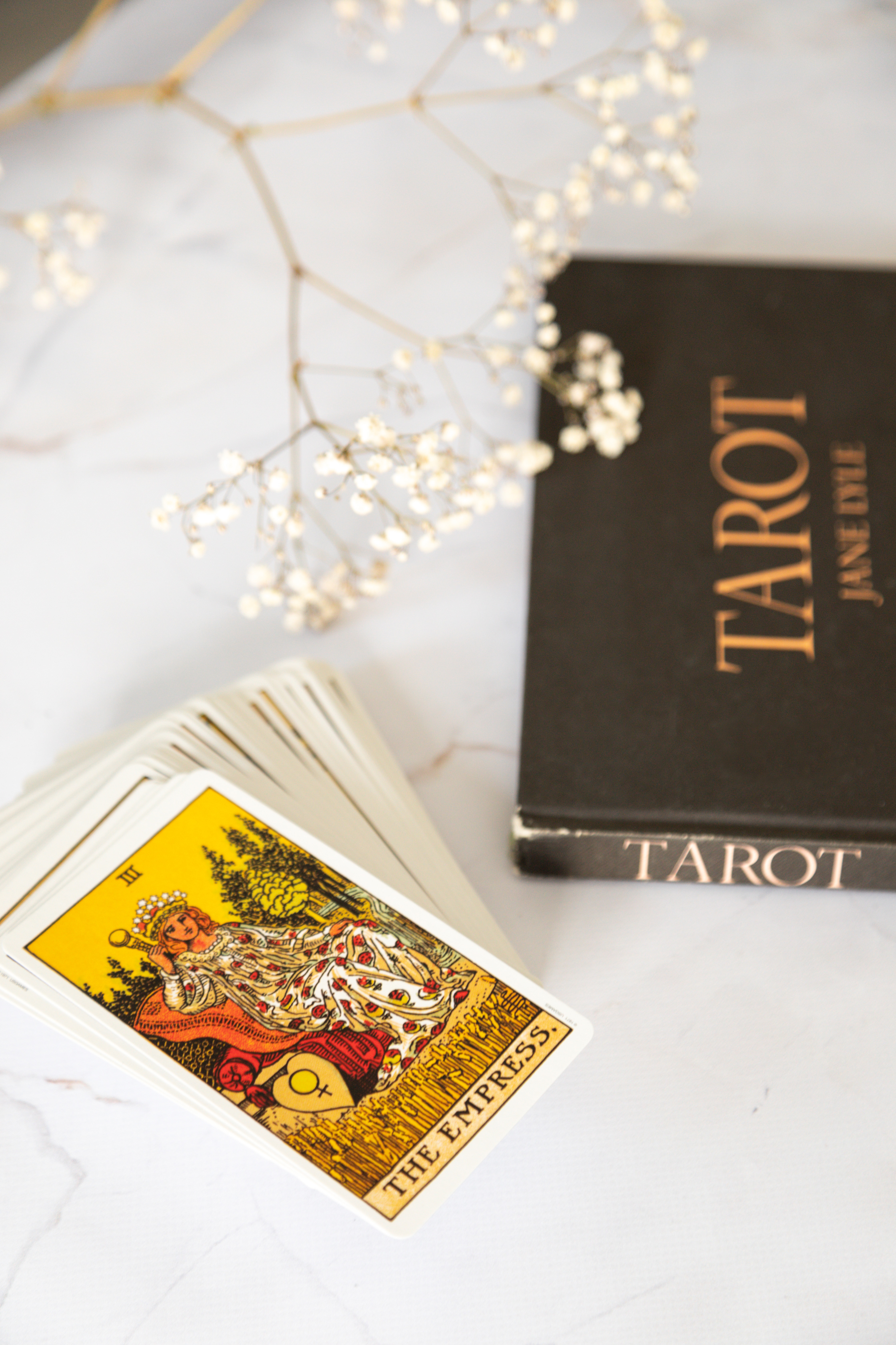 Carta A Imperatriz Tarot
