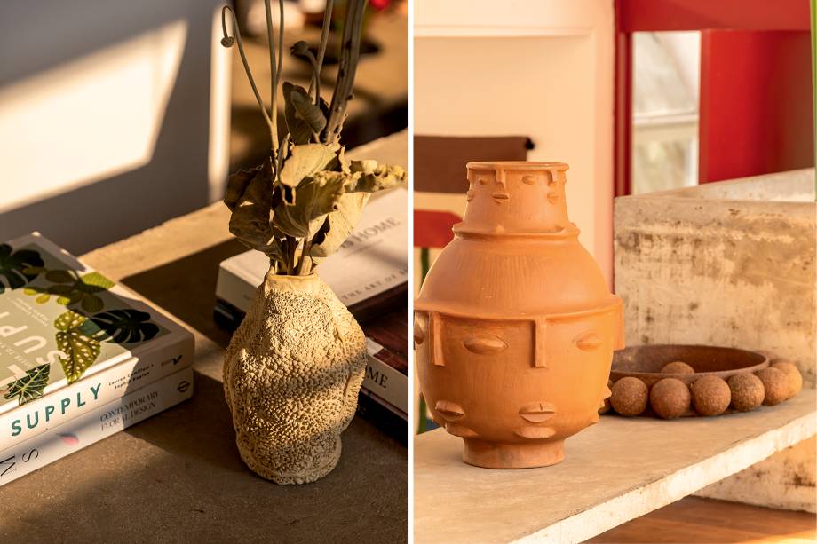 À esquerda, uma peça da ceramista autoral <a href="https://www.instagram.com/rosalva.arte/"><em>@rosalva.arte</em></a>. Ao lado, uma peça da mestra artesã Neguinha À esquerda, uma peça da ceramista autoral <a href="https://www.instagram.com/rosalva.arte/"><em>@rosalva.arte</em></a>. Ao lado, uma peça da mestra artesã Neguinha