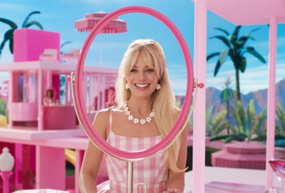 Margot Robbie em "Barbie".