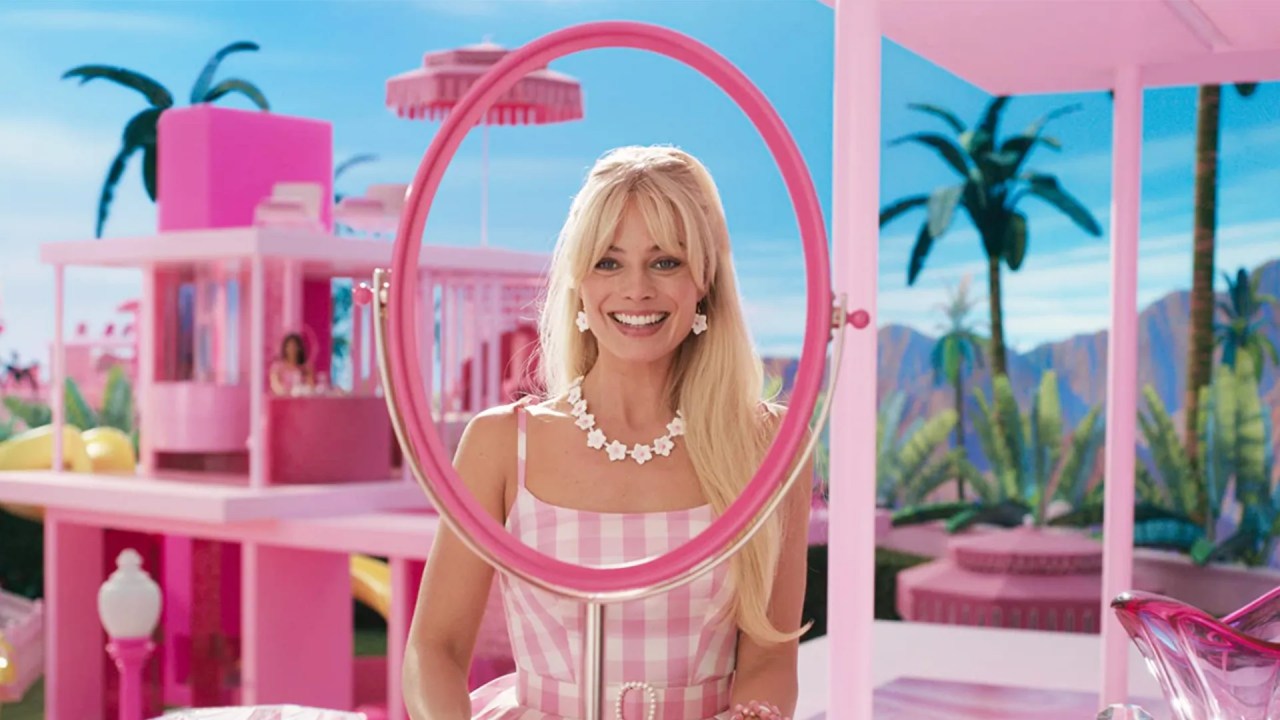 Margot Robbie em "Barbie".