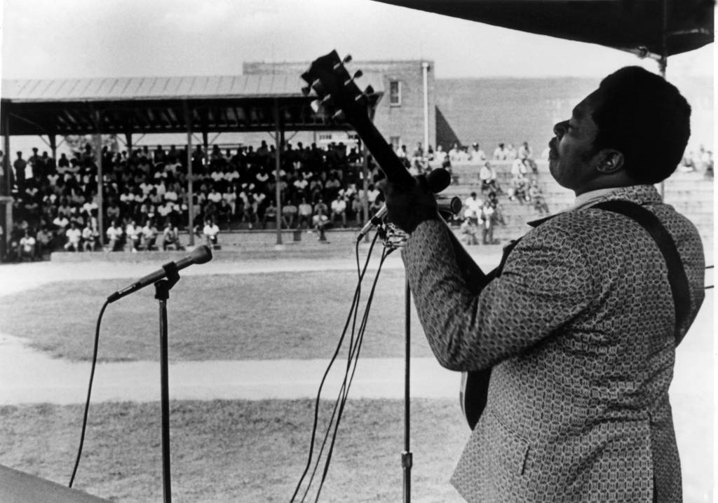 Exposição no MIS dedicada a B.B. King traz a essência do Rei do Blues