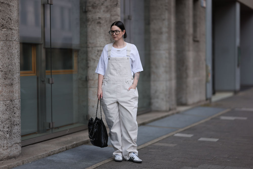 Inspira&ccedil;&otilde;es de como usar jardineira