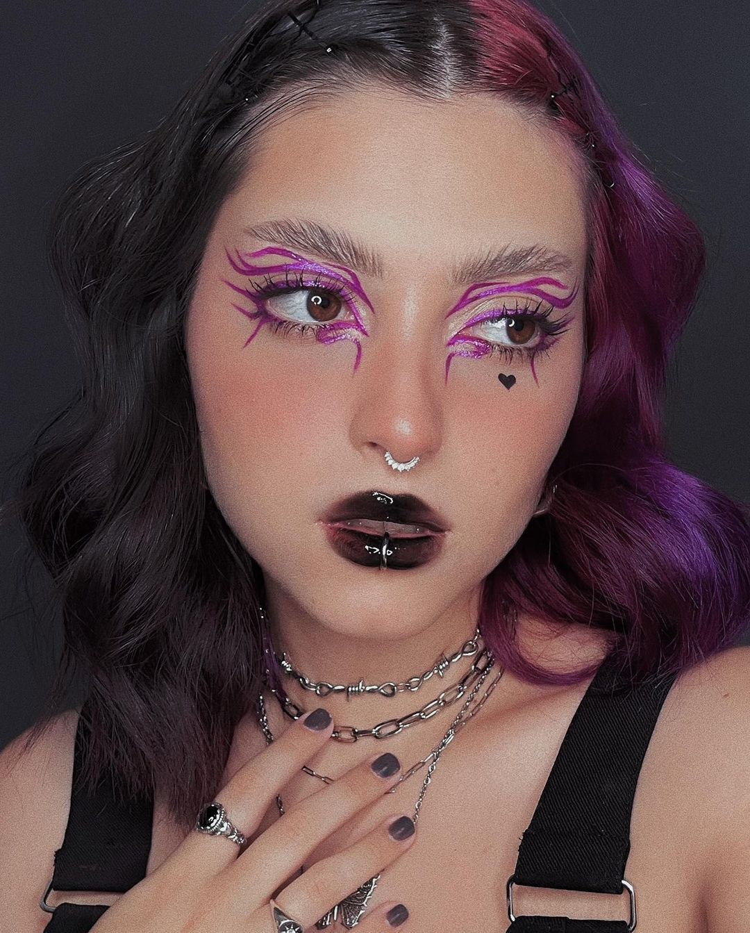 Weird Lipstick: A moda dos batons diferent&otilde;es