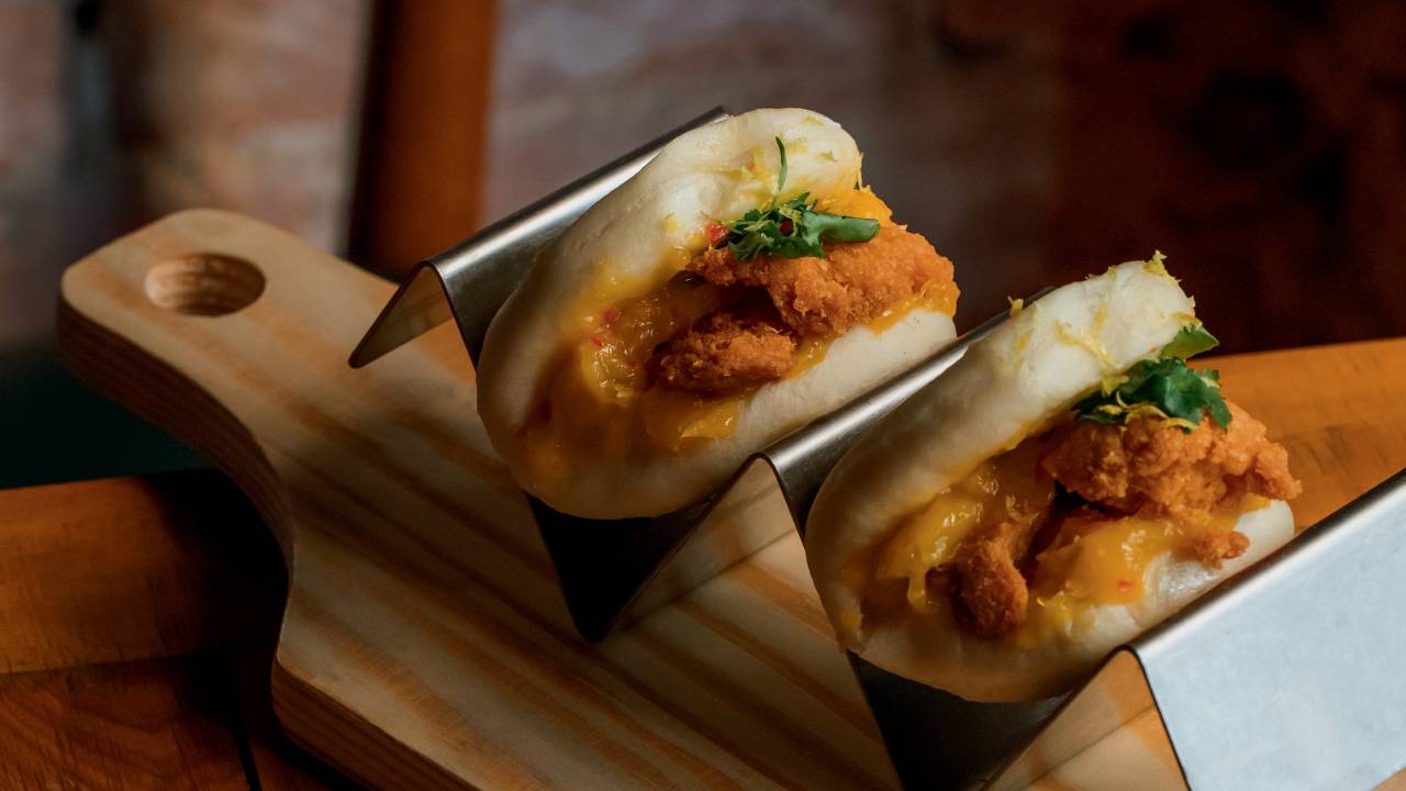 Bao de camarão do Atto Restaurante