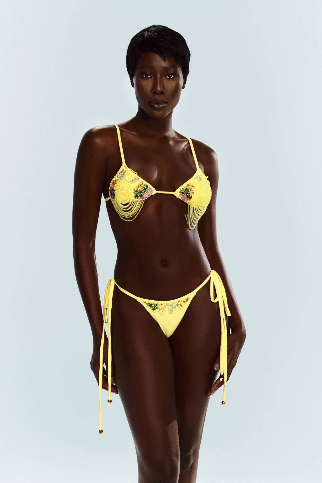 Biqu&iacute;ni amarelo