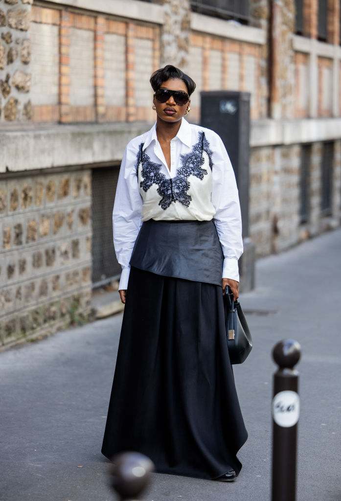Street Style – Paris Fashion Week – Womenswear Spring/Summer 2024 – Day Two Street Style da Paris Fashion Week temporada de Primavera/Verão 2024