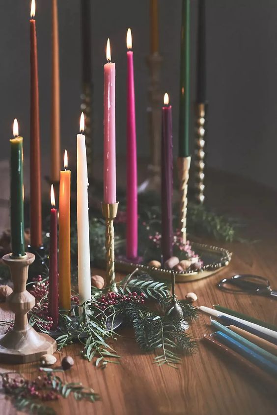 Decora&ccedil;&atilde;o de mesa para o Natal com velas