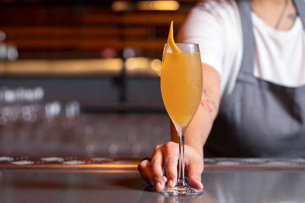 Receitas de drinques para brindar a chegada do novo ano