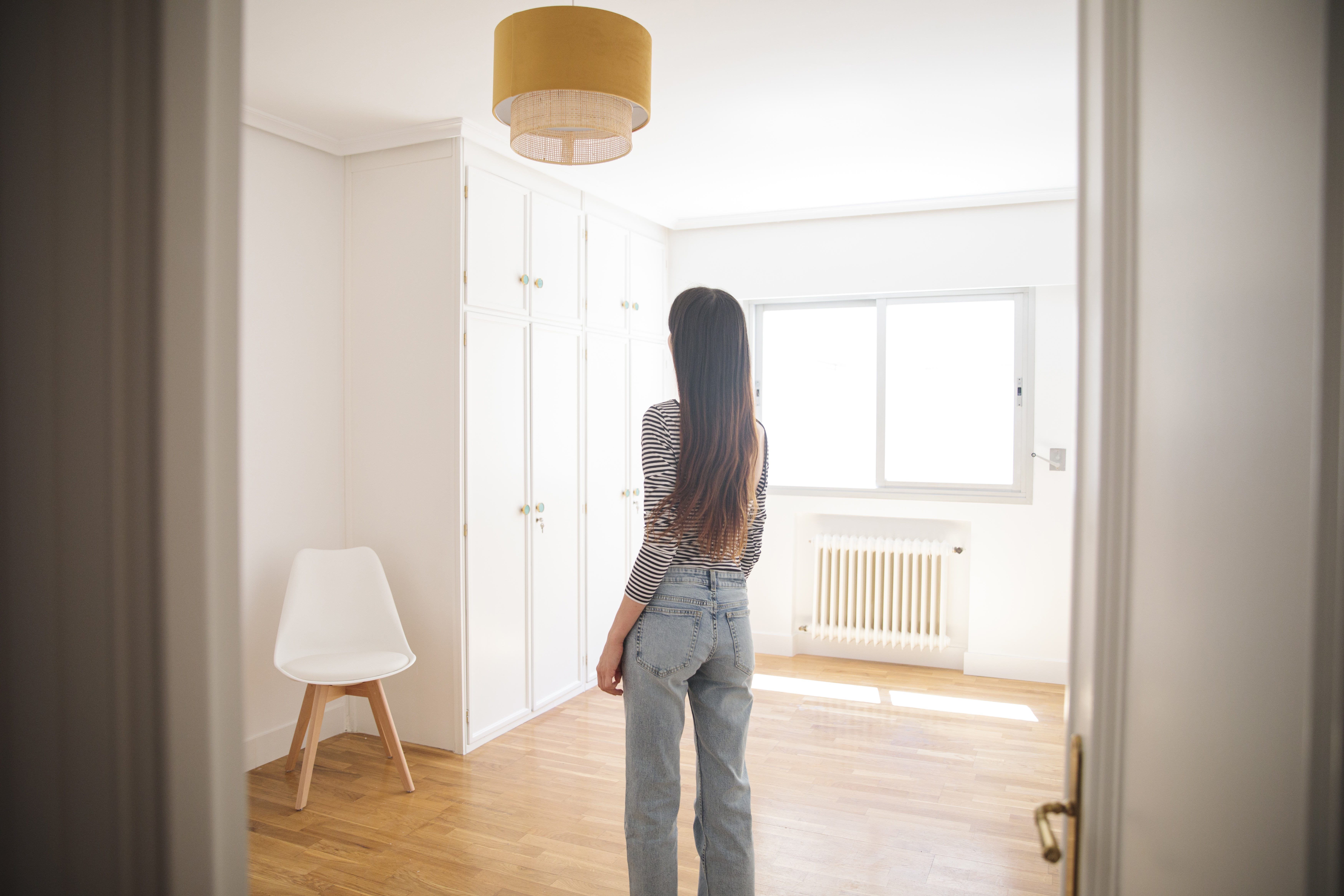 Vida de solteira: entre encontros, contas gigantes e apartamentos vazios