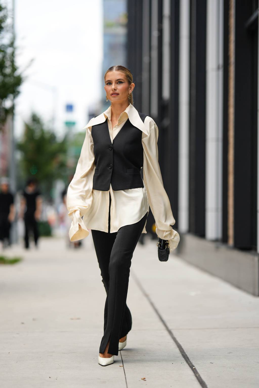 Street Style – September 2023 – New York Fashion Week Street Style – September 2023 – New York Fashion Week