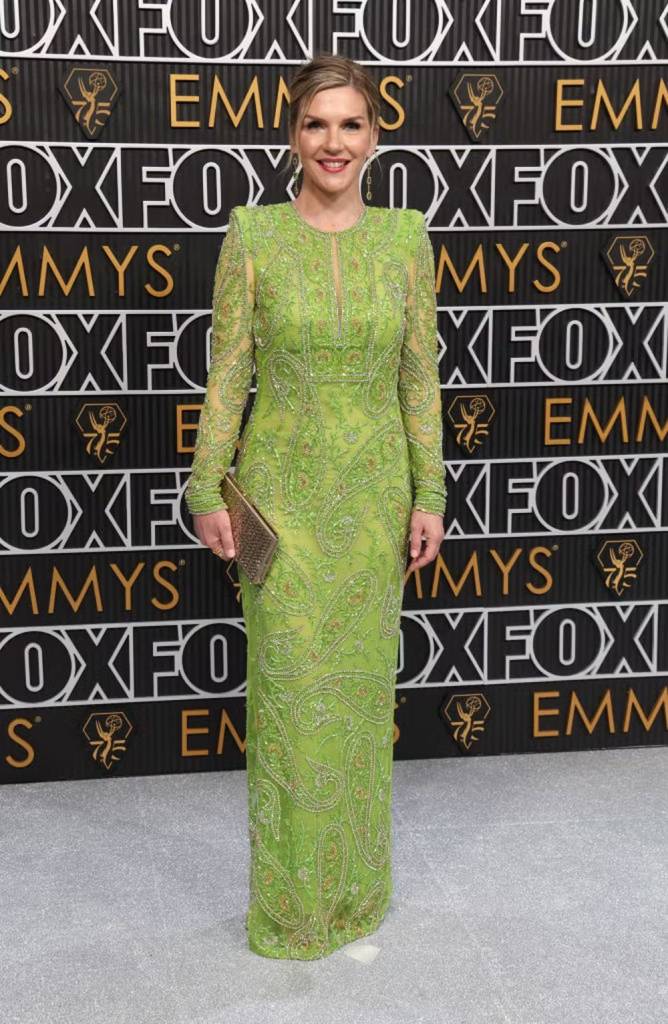 Rhea Seehorn no Emmy 2024.