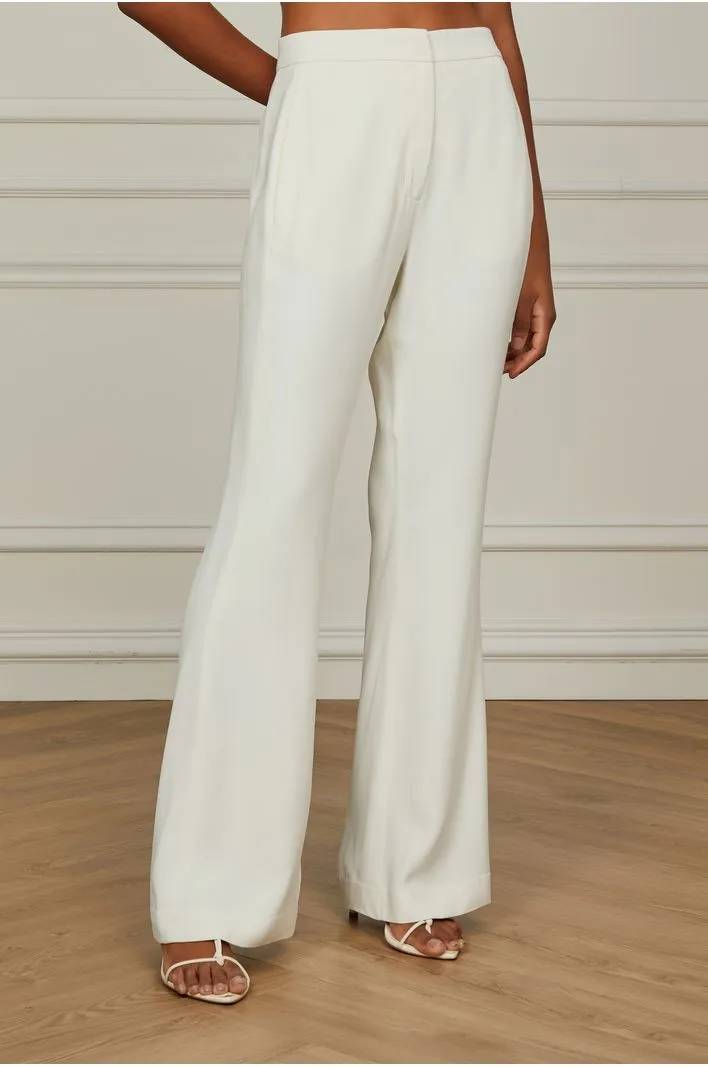 cal&ccedil;a branca