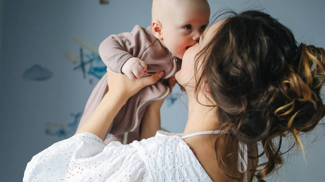 Está com dificuldades em conectar com o seu bebê? Entenda as causas e como melhorar