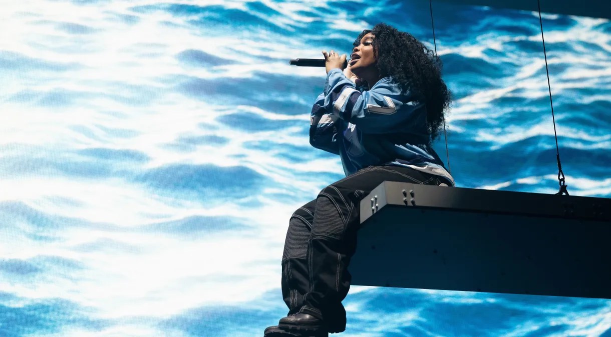 Confira o setlist de SZA no Lollapalooza 2024.