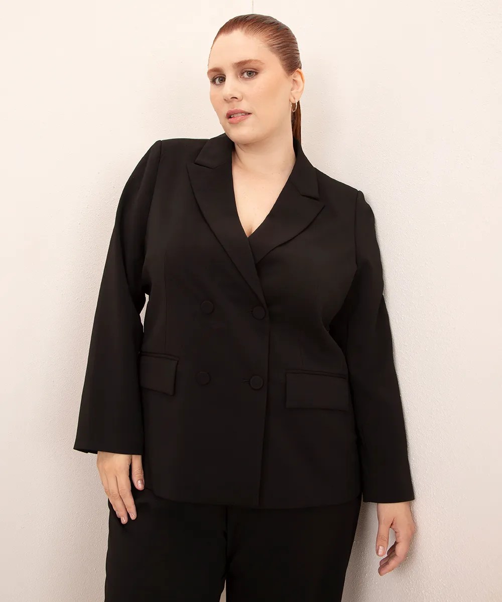 Blazer preto plus size