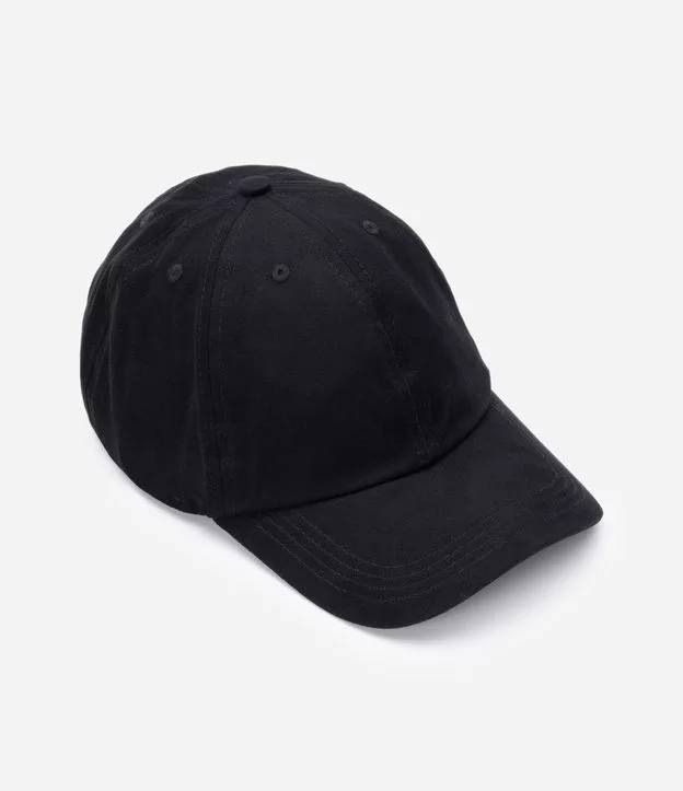 Bon&eacute; preto com aba torta