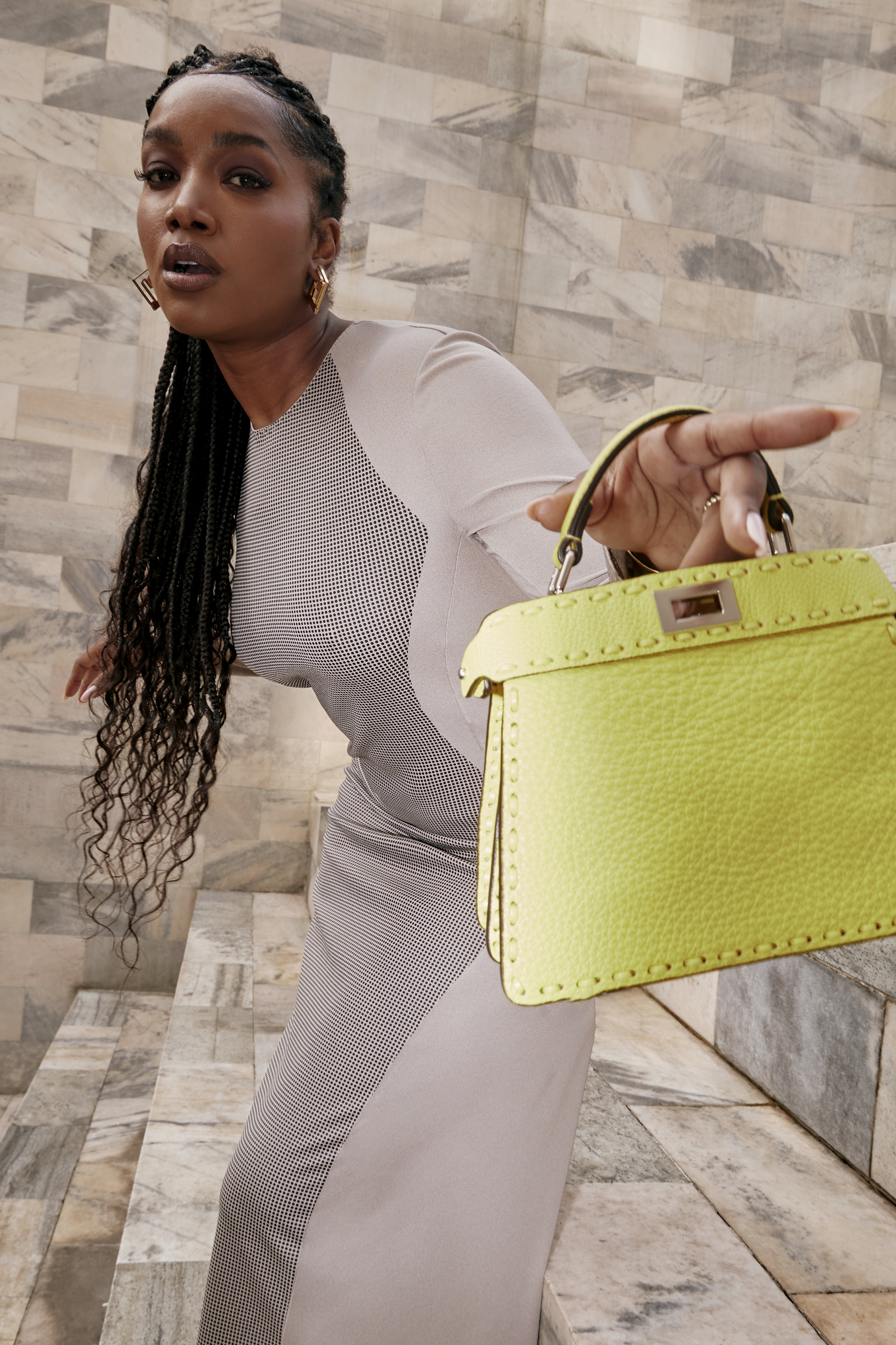 Iza ensaio fendi na it&aacute;lia