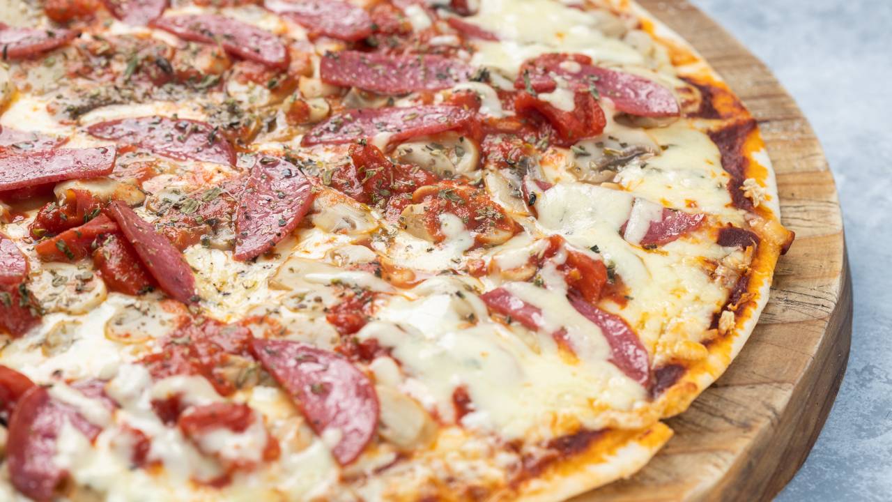 Receitas com linguiça toscana - pizza
