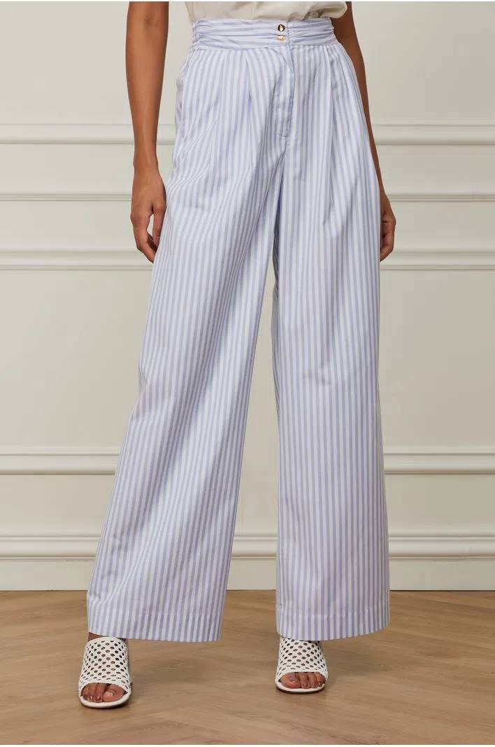 cal&ccedil;a listrada azul