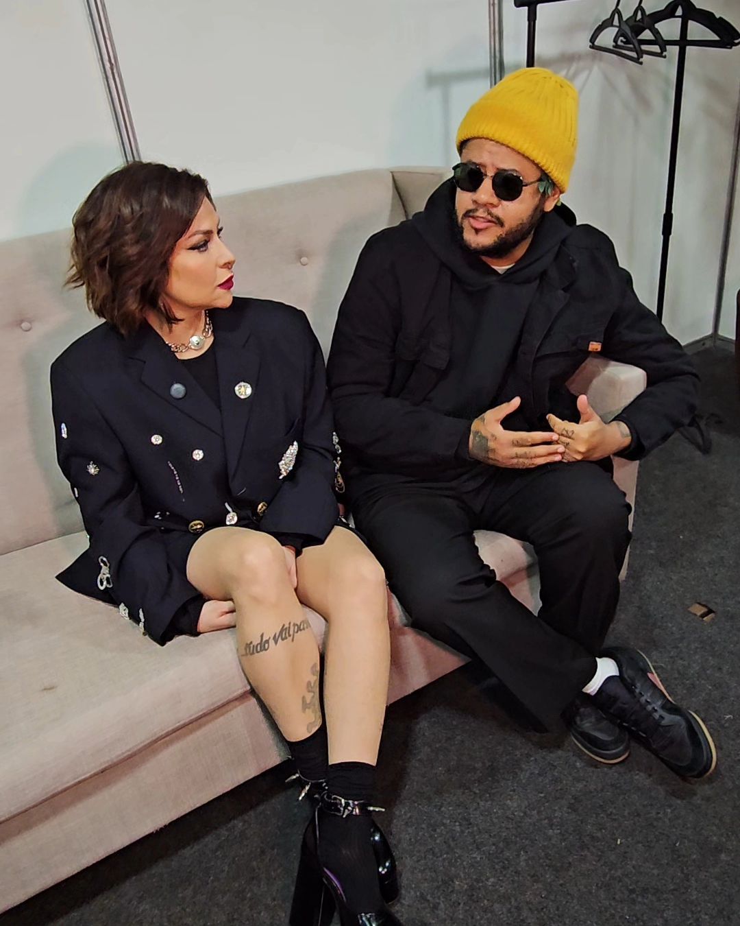 Pitty e Emicida durante nossa conversa nos bastidores do Jo&atilde;o Rock