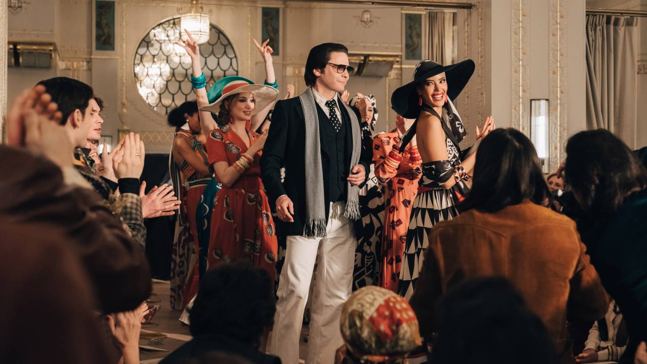 Daniel Brühl como Karl Lagerfeld