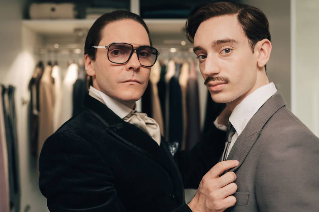Disney – Becoming Karl Lagerfeld – Daniel Bruhl Theodore Pellerin (3) Disney – Becoming Karl Lagerfeld – Daniel Bruhl Theodore Pellerin (3)