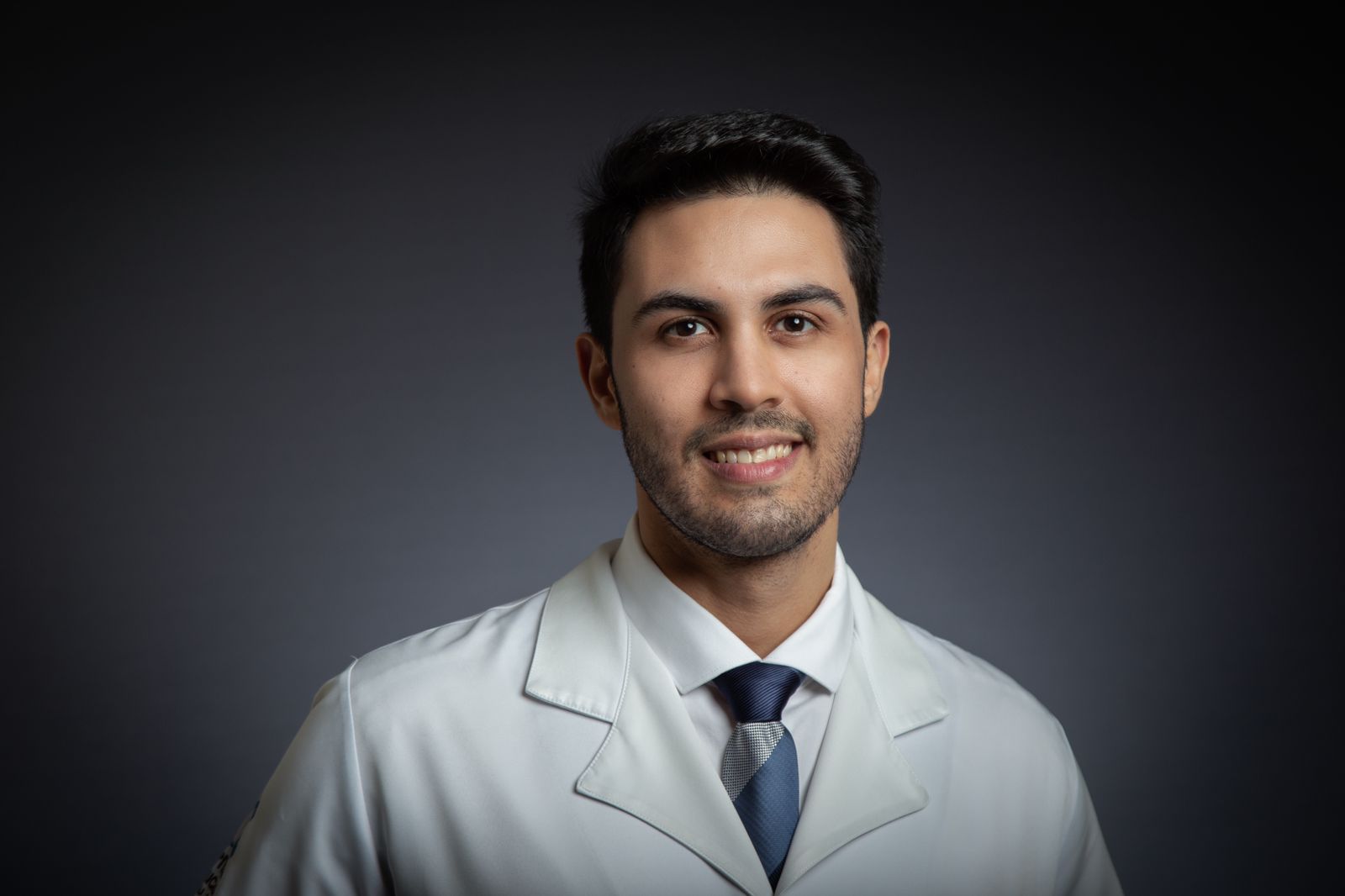 Dr. Edson Ferreira: ginecologista e obstetra, membro da Comiss&atilde;o Nacional Especializada em Anticoncep&ccedil;&atilde;o da Federa&ccedil;&atilde;o Brasileira das Associa&ccedil;&otilde;es de Ginecologia e Obstetr&iacute;cia (Febrasgo)