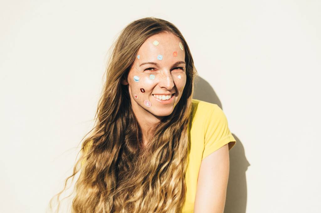 Adesivo hidrocoloide: como usar a mais nova alternativa para acne?