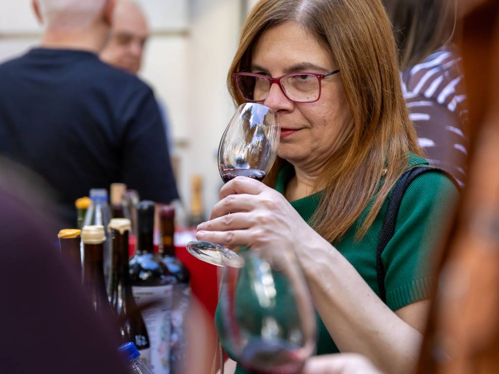 Consumidor pode provar dezenas de vinhos