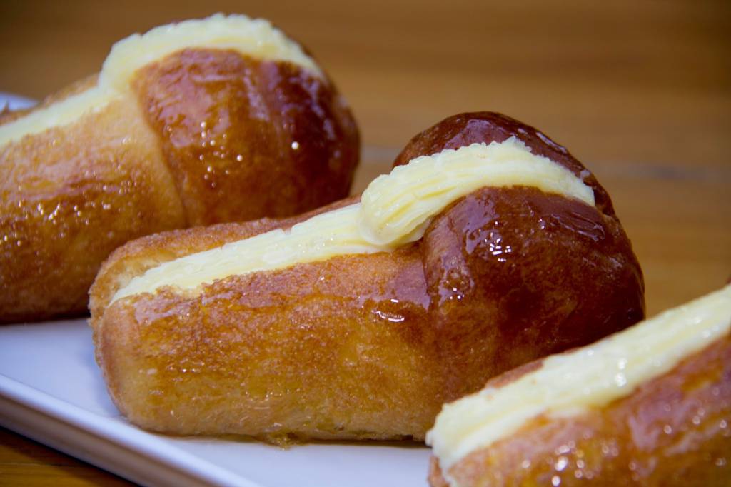 restaurante-dia-dos-pais-rum_alla_crema_ilpaistaio_divulgação Babà al rum alla crema é uma das sobremesas que podem ser encomendadas na Il Pastaio Rotisserie
